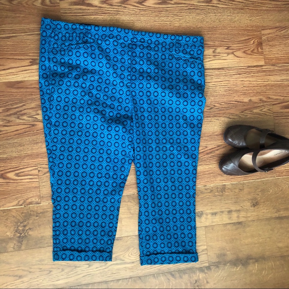Lane Bryant blue cropped dress pants